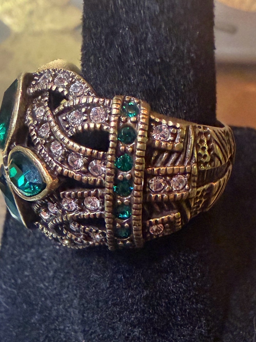 Heidi Daus "Emerald City" Cocktail Ring Size 6 - Picture 9 of 9